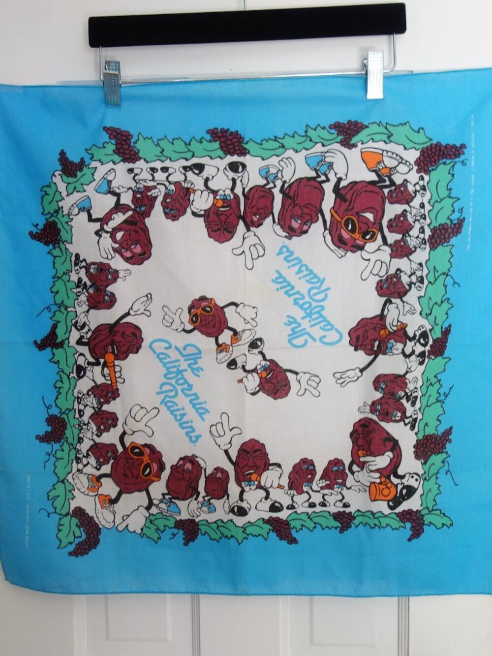 Vntg U.S.A. Made Square “THE CALIFORNIA RAISINS” Scarf / Bandana